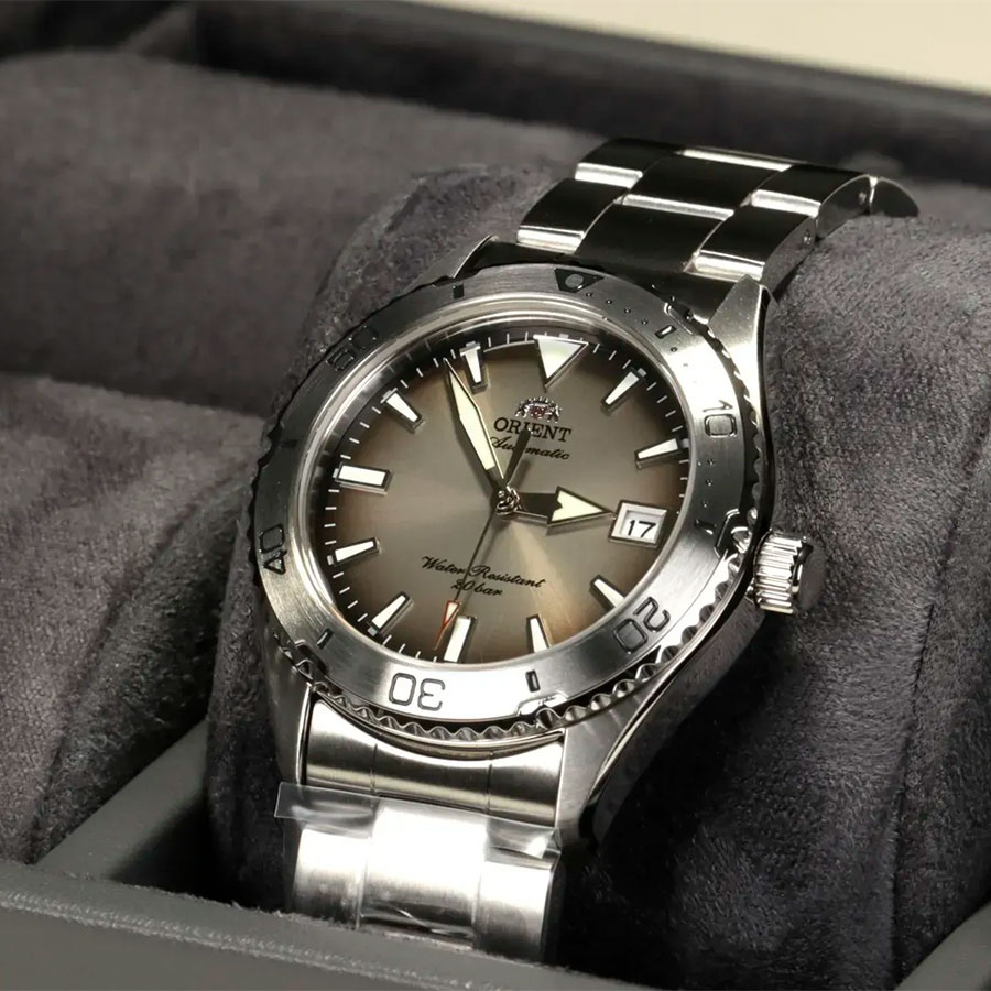 Механические ORIENT RA-AC0Q16N30B нержавеющая сталь