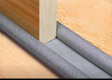 Уплотнитель , вспененная резина EPDM 96 м x 10 мм