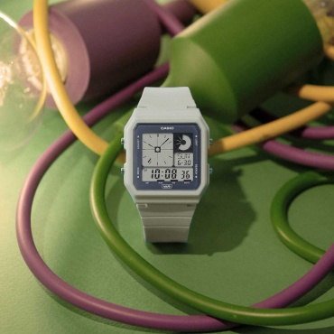 Кварцевые CASIO LF-20W-8ADF полимерный пластик