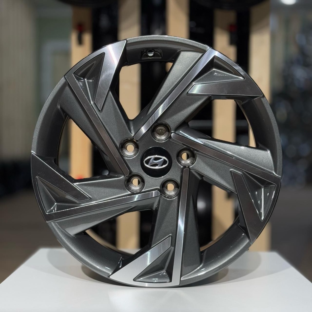 RNO H3317 7x17/5x114.3 D67.1 ET49 4 диска серебристый, серый