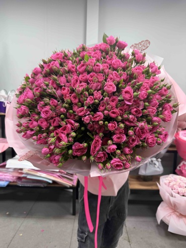 Bestflowers моно-букет с открыткой кустовая роза 39 шт 60 см