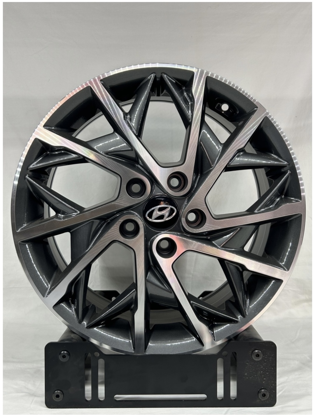 SSM Ssm1090 7x17/5x114.3 D67.1 ET45 4 диска серебристый, графит