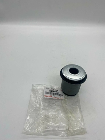 OEM сайлентблок рычага подвески 48654-60040