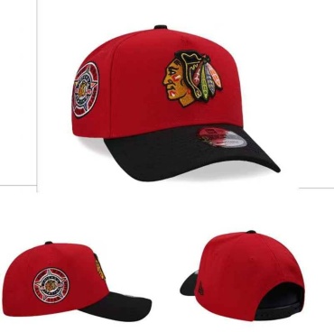 Бейсболка Mitchell and Ness размер универсальный, красный