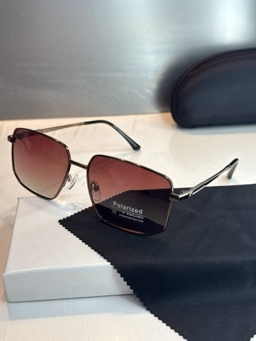 Солнцезащитные очки прямоугольные поляризованные