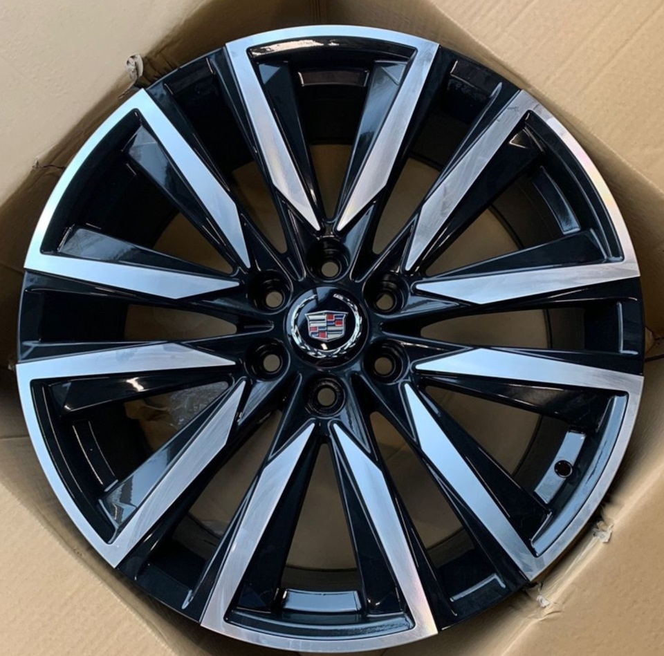 Rainbow Cadillac 165211 9x22/6x139.7 D78.1 ET25 4 диска черный, серебристый