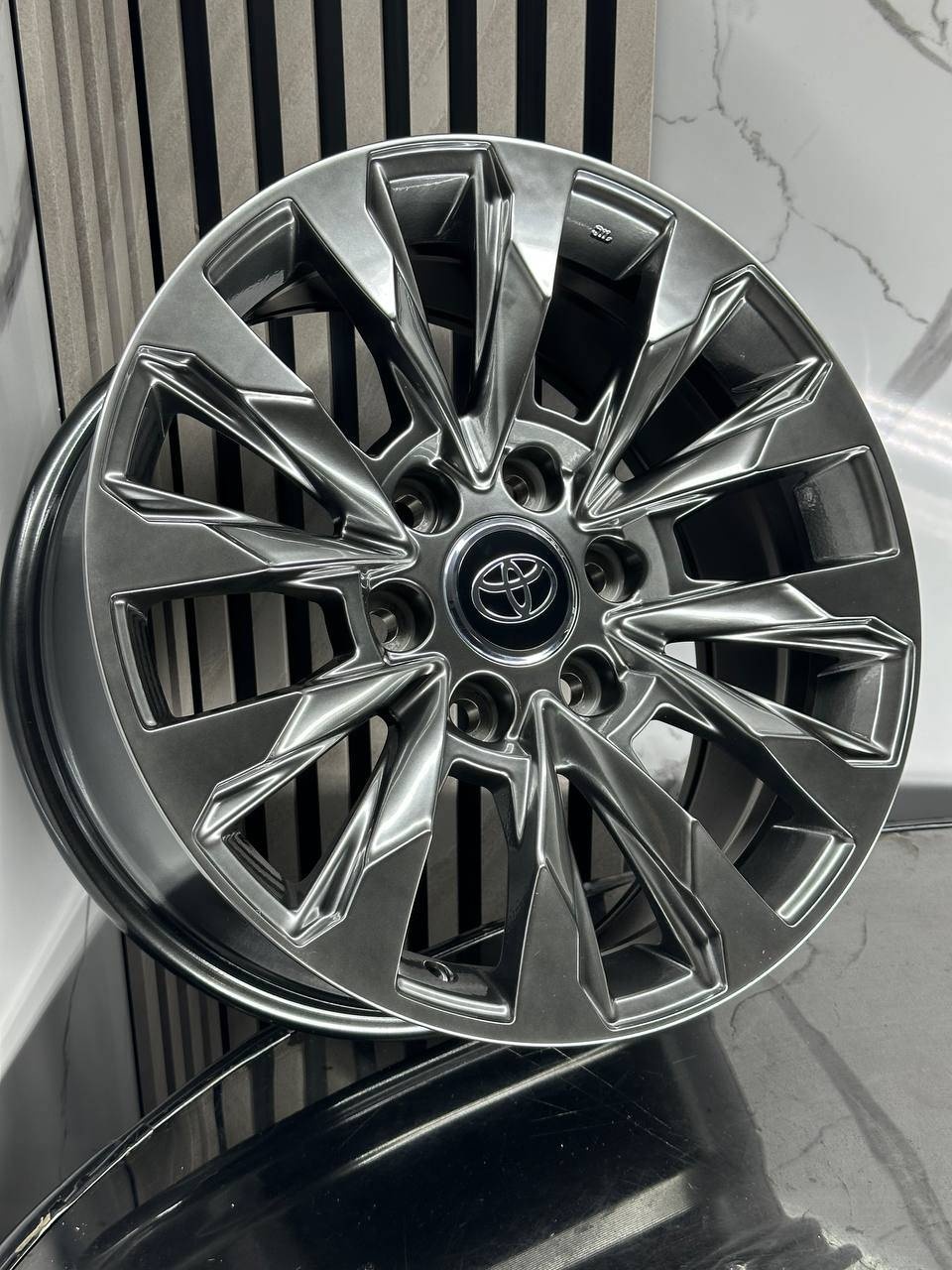 Top Grade EXPFBX160-20 8.5x20/6x139.7 D106.1 ET25 4 диска графит