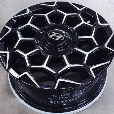 HYUNDAI / KIA R15 HYUNDAI B GLOSSY NEW ТЦ АВТО СИТИ 17-БУТИК АЛМАТЫ 6.5x15/4x100 D73.1 ET35 4 диска черный, серебристый