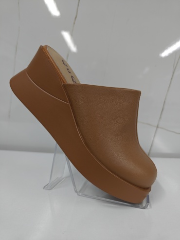 Сабо QuQi Shoes светло-коричневый