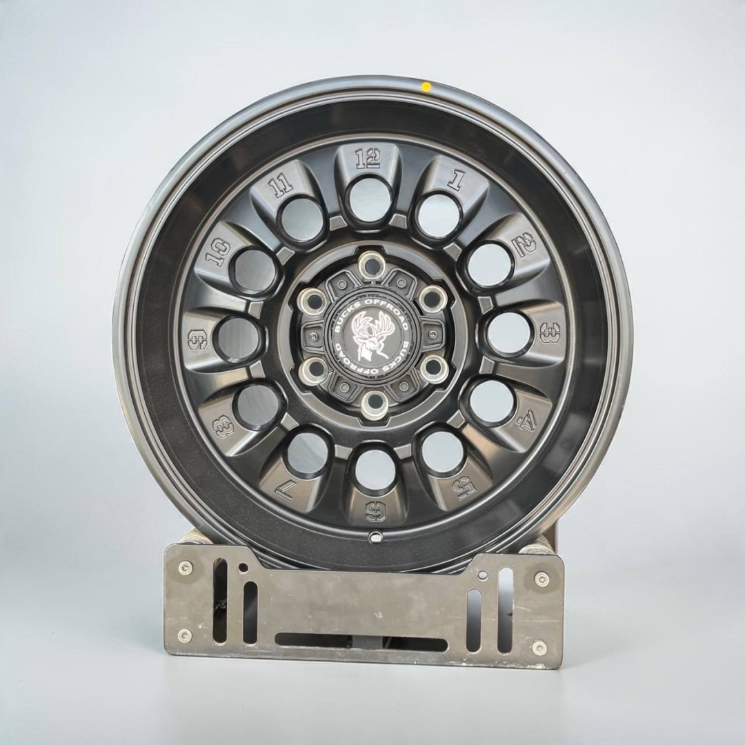 Top Grade IBR1026 8.5x17/6x139.7 D110.1 ET0 4 диска черный
