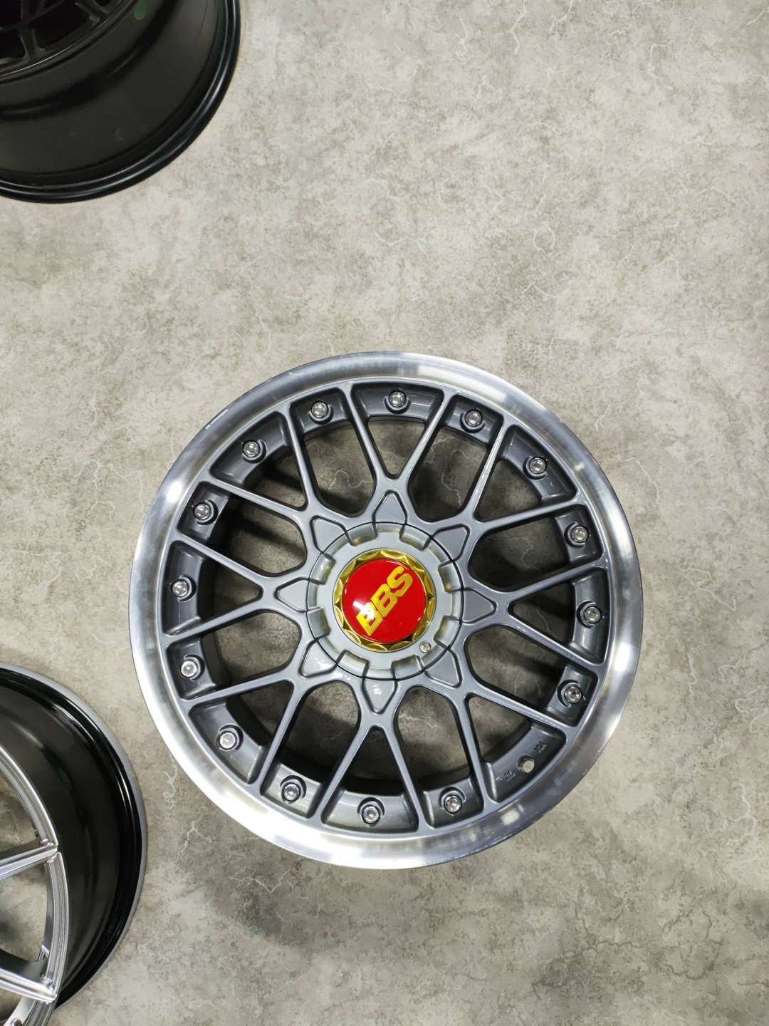 DRS Bbs87 8/9x17/5x120 D72.6 ET22.24 4 диска серебристый, графит