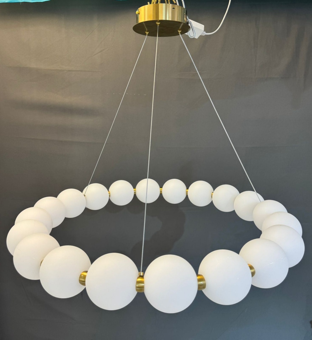 Люстра подвесная LED, кол-во ламп: 20 шт
