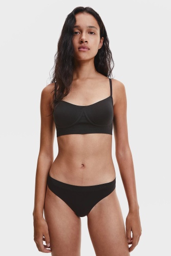 Стринги Calvin Klein черный
