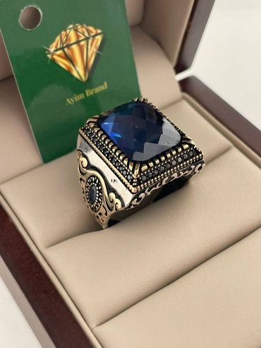 Печатка Ayim Brand 818881782 размер 21 вес 20.06 г серебро, сапфир