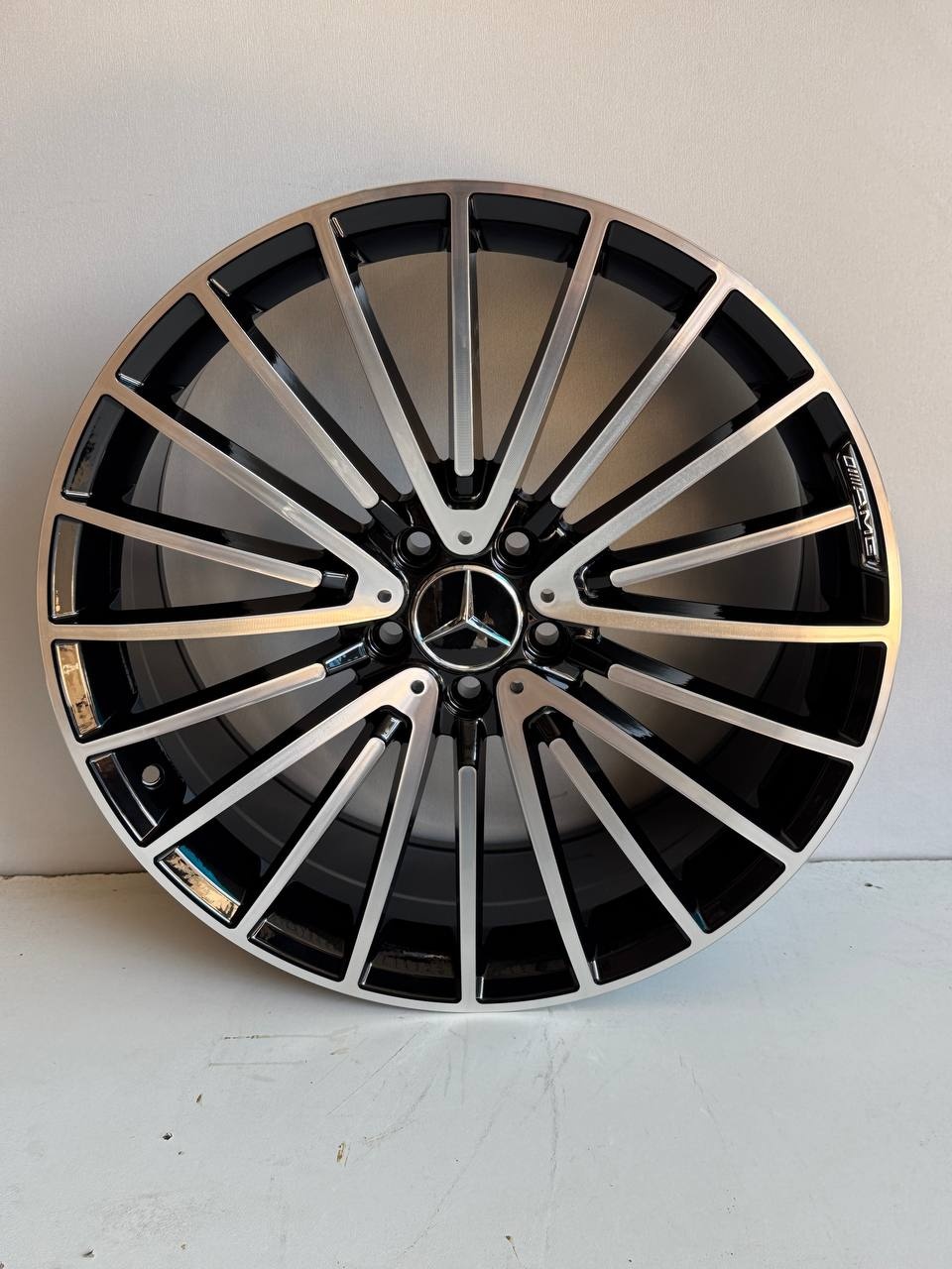 Top Grade Mercedes Benz FBX122-8 8x18/5x112 D66.56 ET35 4 диска серебристый, черный