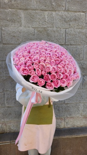 Rilak Floral моно-букет в оформлении роза 101 шт 60 см