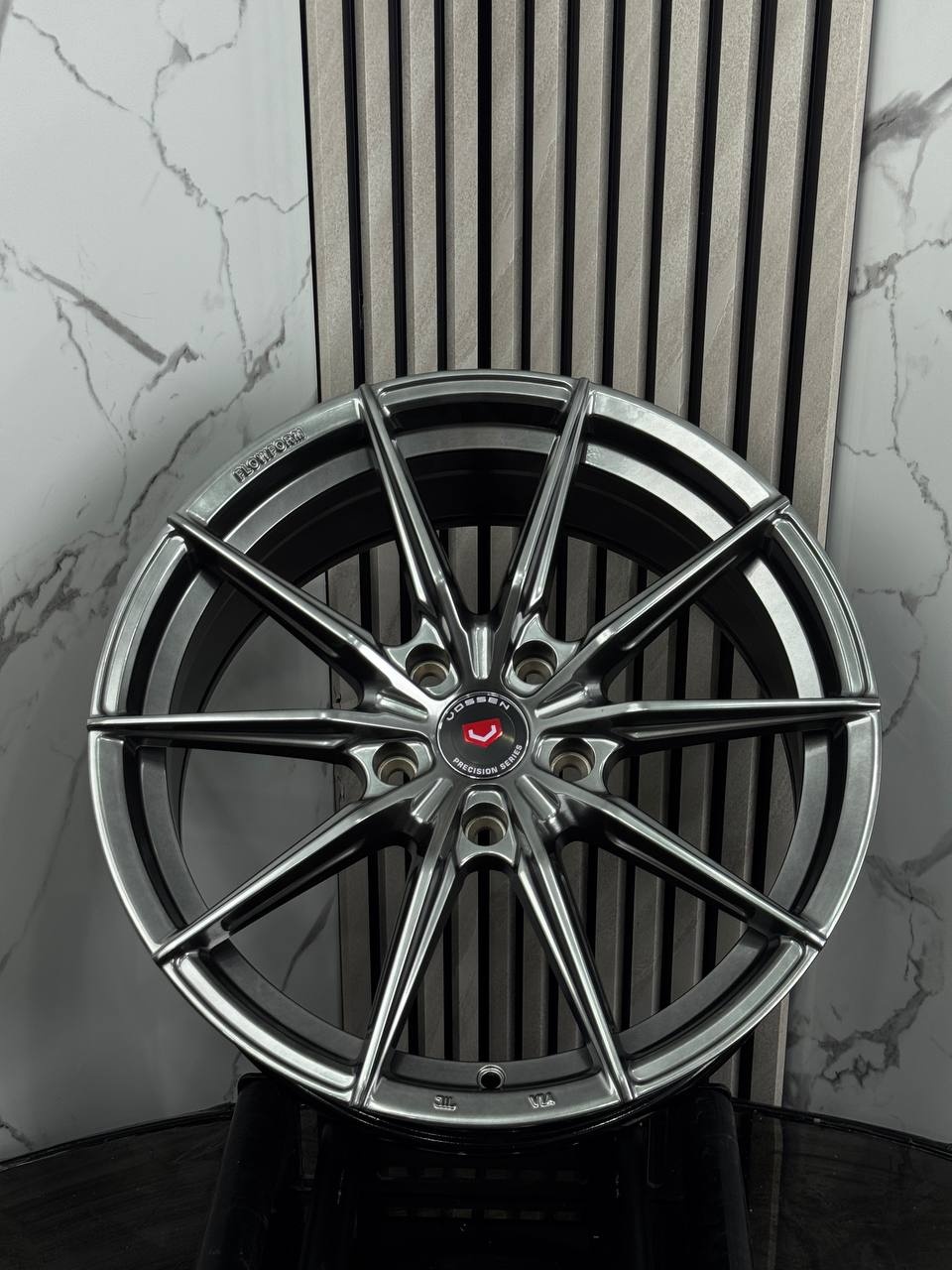 Top Grade t/g vossen h3408f 7x16/4x100 D73.1 ET35 4 диска графит
