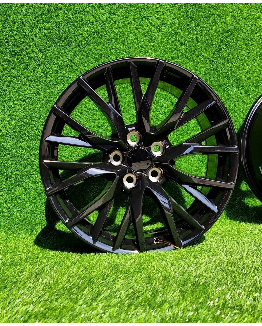 Powcan 8x18/5x114.3 D60.1 ET40 4 диска черный