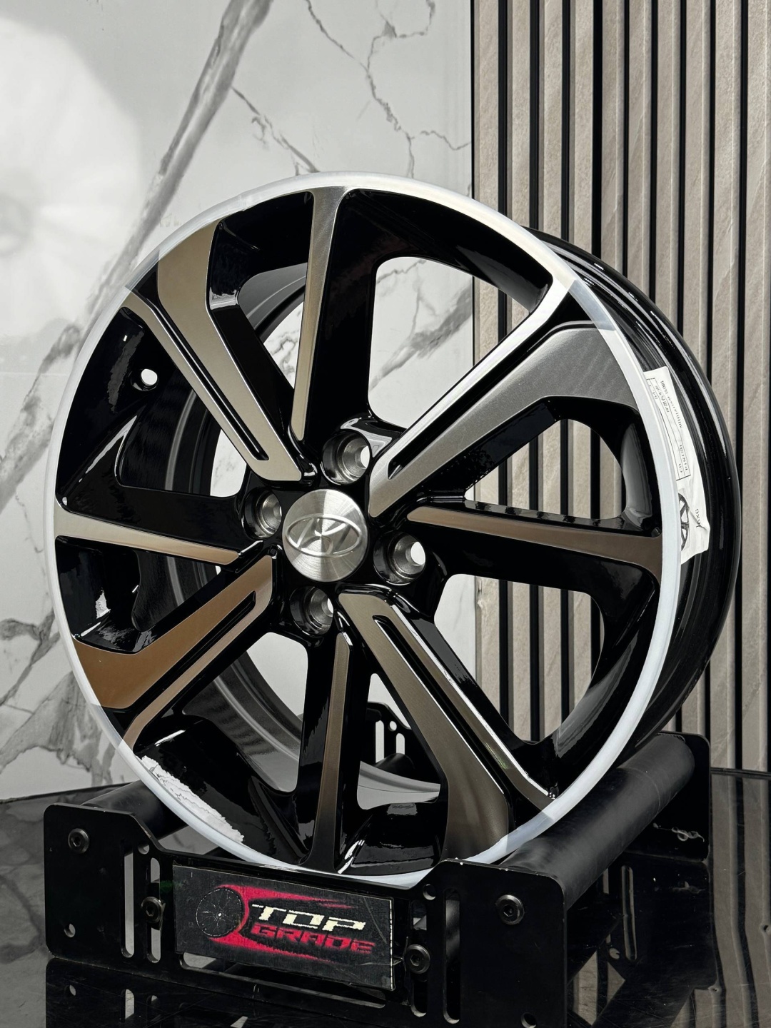 Top Grade Top grade XH1014 6x16/4x100 D54.1 ET50 4 диска черный, серебристый