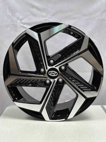 HYUNDAI / KIA TopGrade 50074 7.5x18/5x114.3 D67.1 ET45 4 диска черный, серебристый