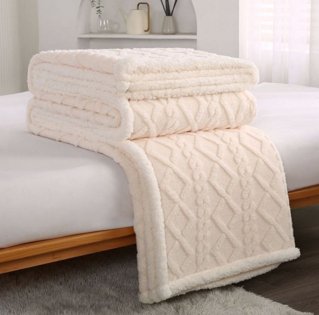 Одеяло LOBRUN MIR-БАРАШЕК CREAM-J 200x230 всесезонное