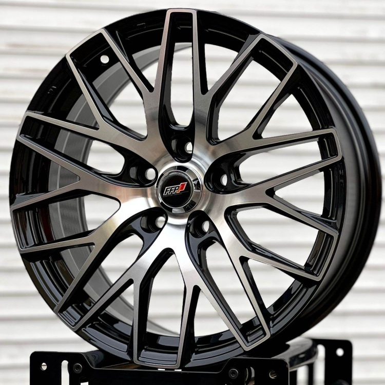 Top Grade s2854 7.5x17/5x114.3 D67.1 ET35 4 диска черный, серебристый