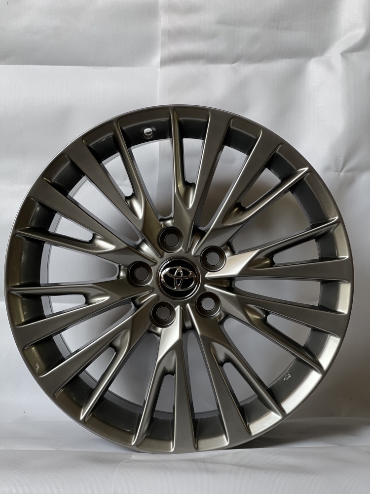Rainbow TOYOTA 5487 8x18/5x114.3 D60.1 ET45 4 диска графит