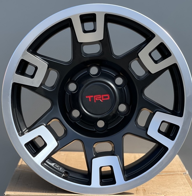 Rainbow TRD 76082 8x17/6x139.7 D106.2 ET0 4 диска черный, серебристый