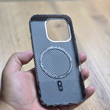 Чехол DDD для Apple iPhone 16 Pro Max рисунок
