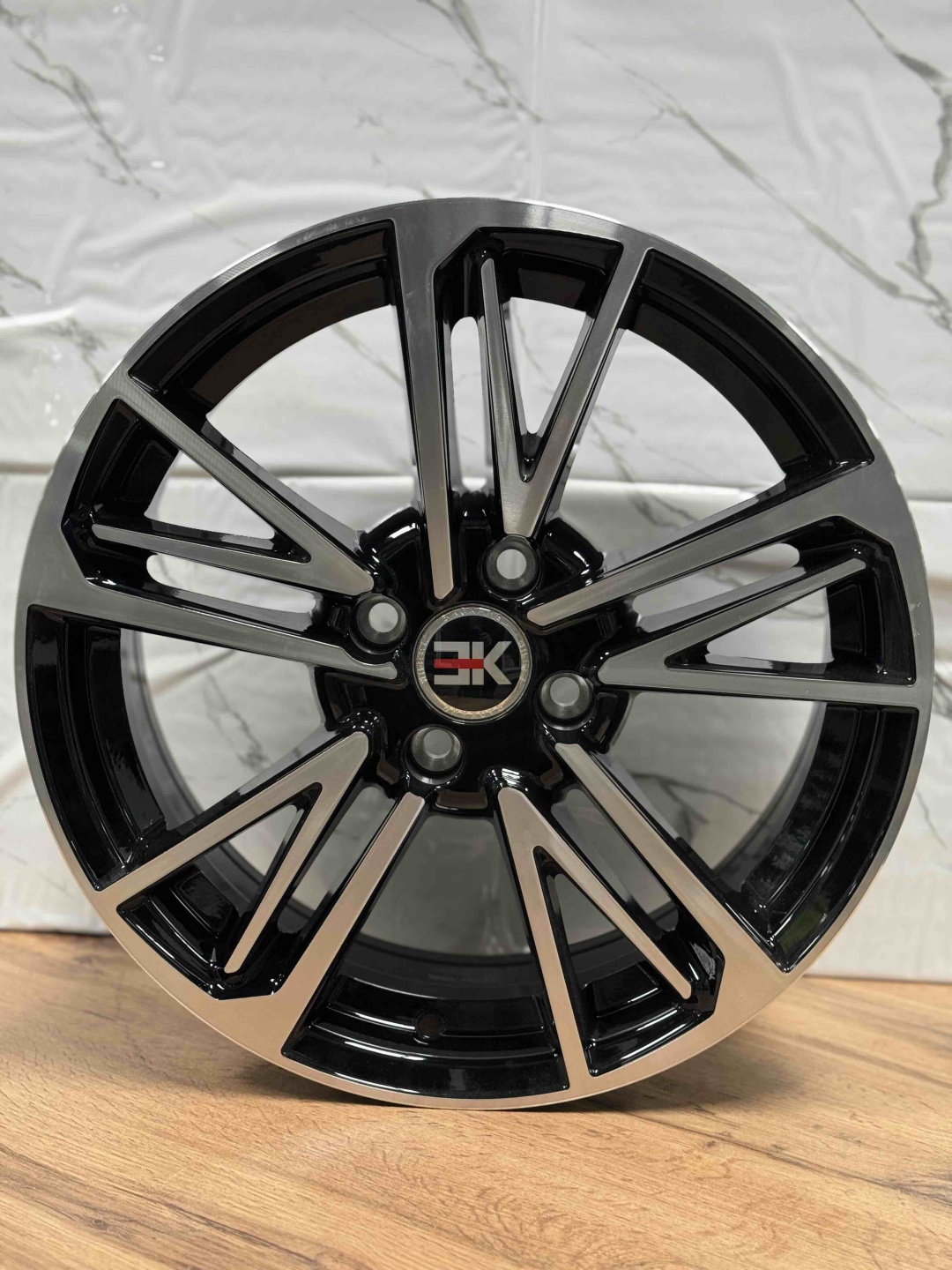 Top Grade 50123 6.5x16/4x100 D67.1 ET35 4 диска черный, серебристый