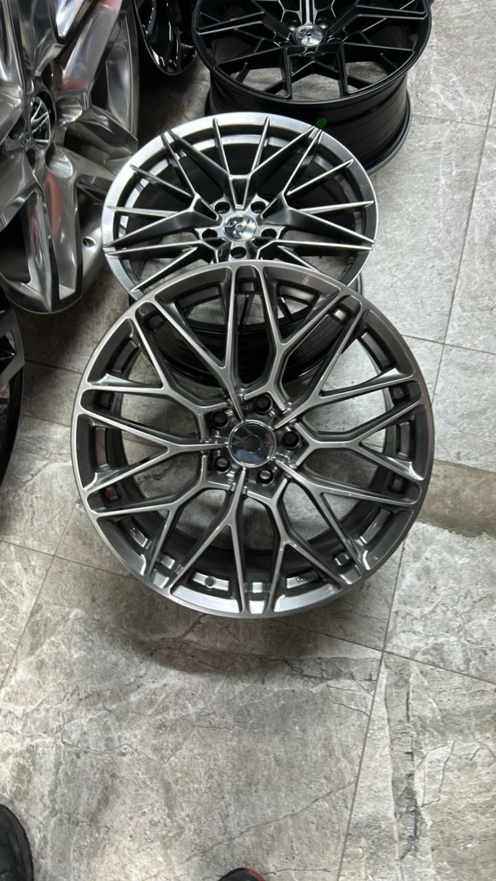 LKN Lkn0501 8x18/5x114.3 D67.1 ET40 4 диска графит