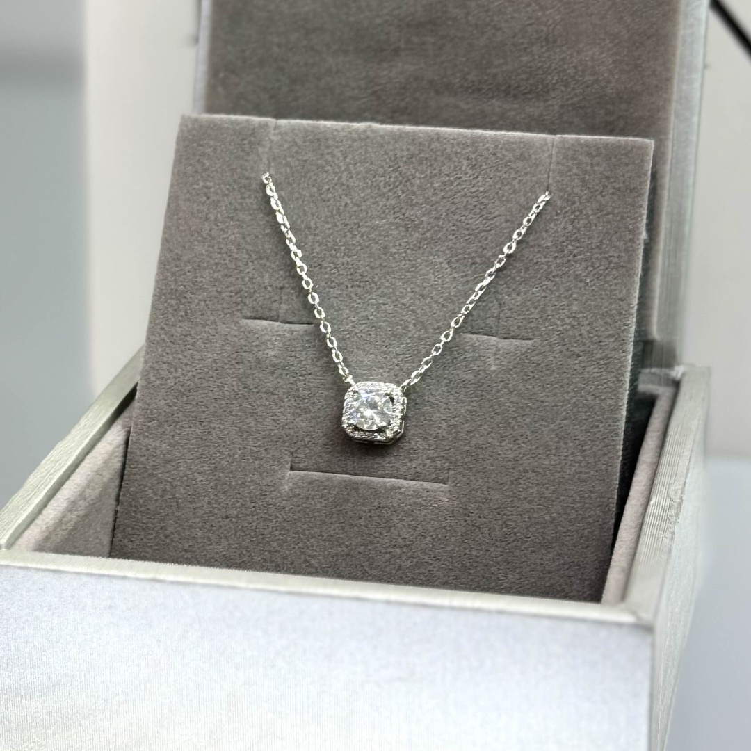 Колье Demian jewellery «Мягкий квадрат» длина 45 см вес 3.5 г серебро, фианит