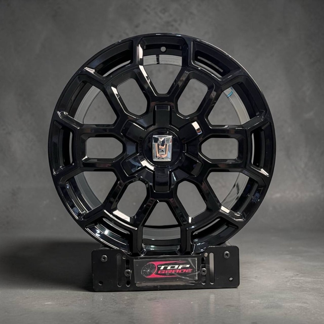Top Grade TANK OFFROAD AXM 1028 9x20/5x114.3 D100 ET45 4 диска черный