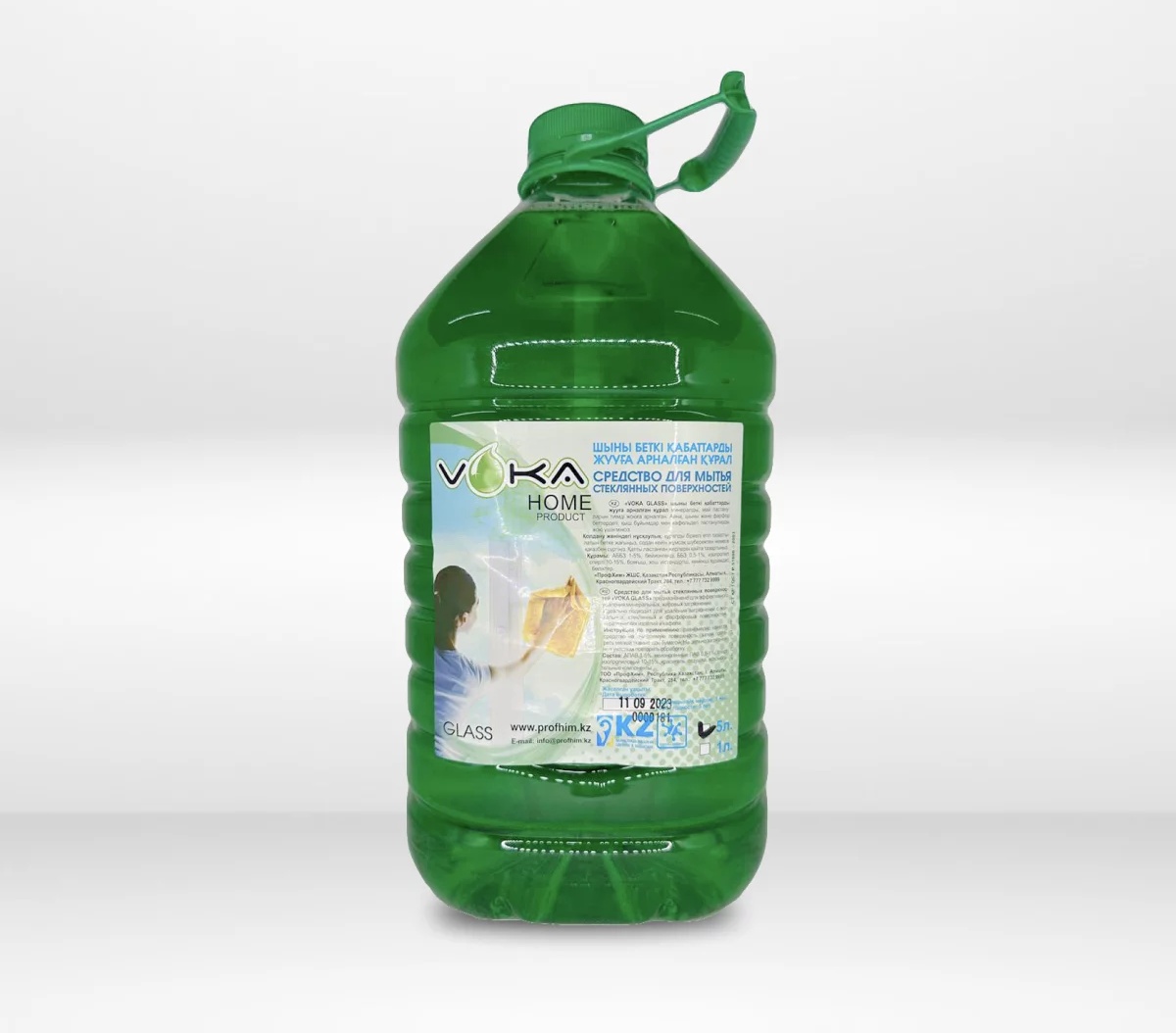 Жидкое средство Voka «GLASS CLEANER» (Зелёное яблоко) 5000 мл