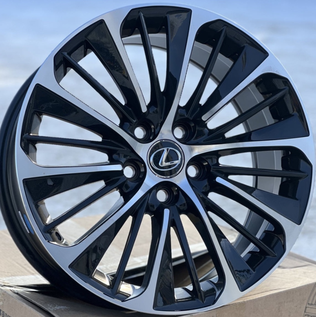 RNO 5372DİSKİ.Kz 7x17/5x114.3 D60.1 ET40 4 диска черный, серебристый