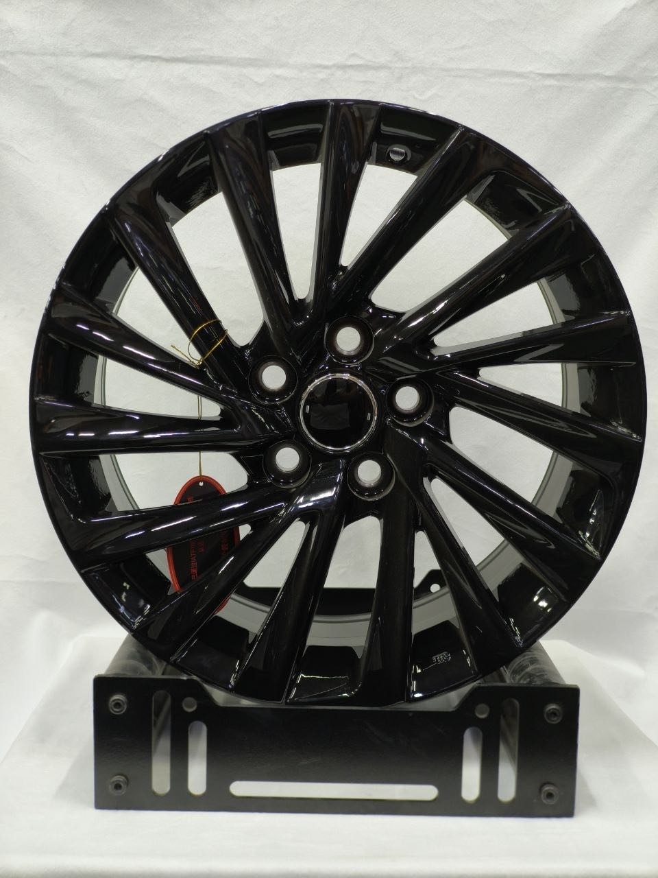 RNO 5716 7x17/5x114.3 D60.1 ET45 4 диска черный