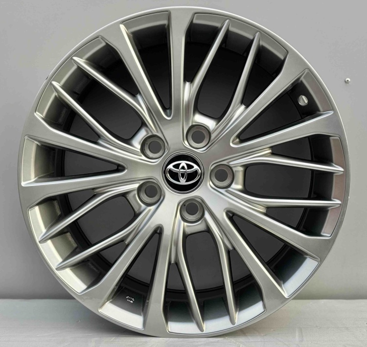 Rainbow Dance CAMRY XV70 7.5x17/5x114.3 D60.1 ET40 4 диска графит