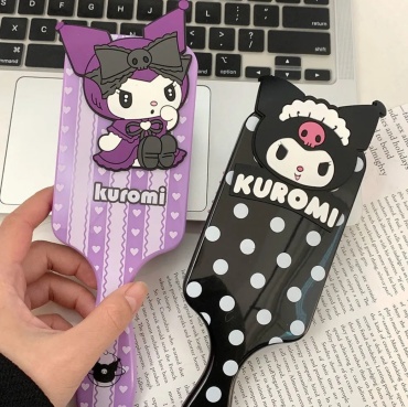 Kuromi массажная расческа 18 см