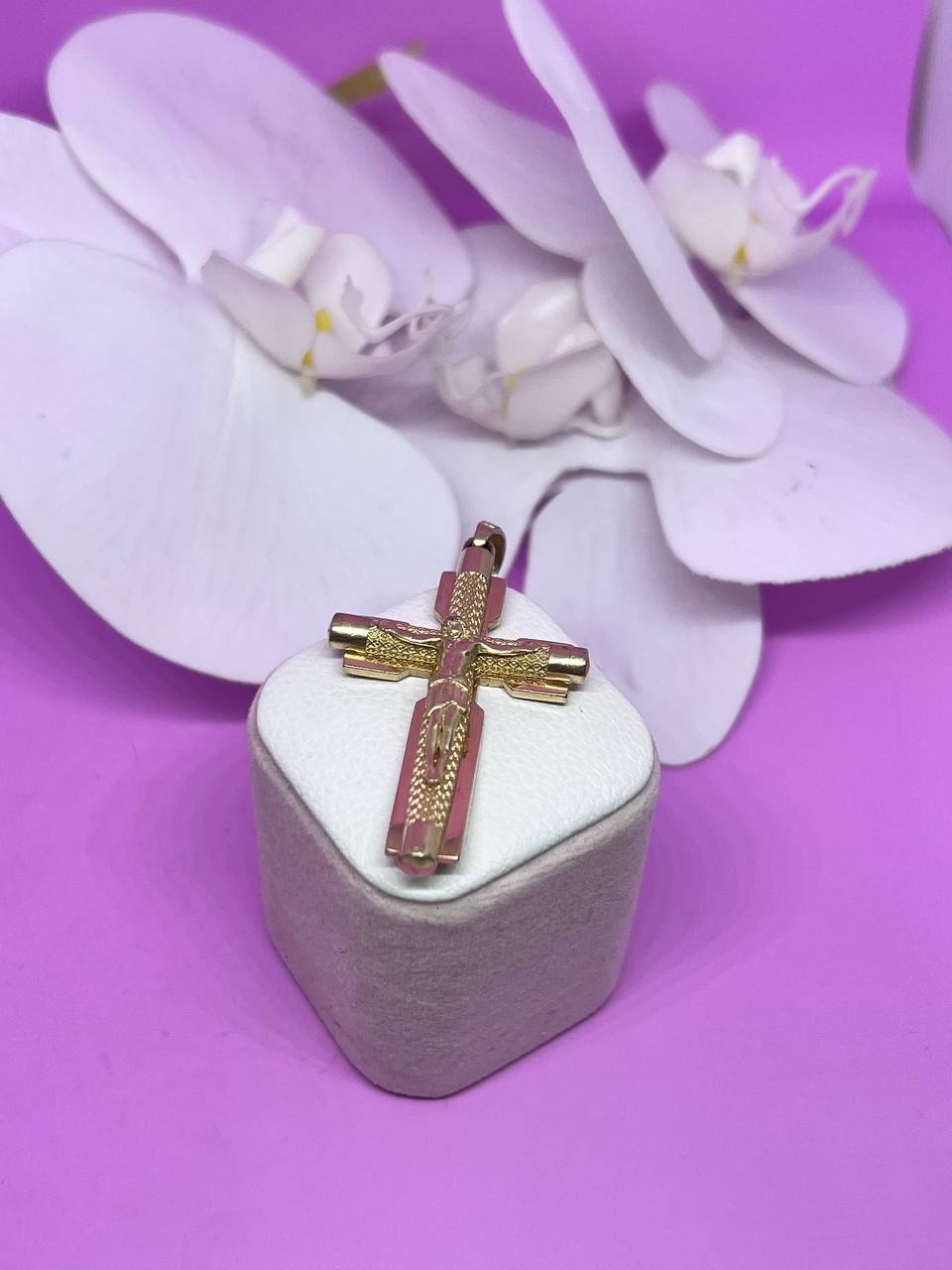 Крестик SAR JEWELRY tohsa-1147 вес 8.25 г золото, без вставок