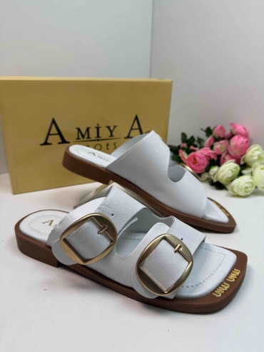 Шлепанцы Amiya белый