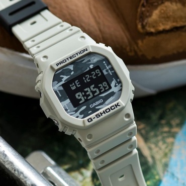 Кварцевые CASIO Asia Watch-5600C-8Original полимерный пластик