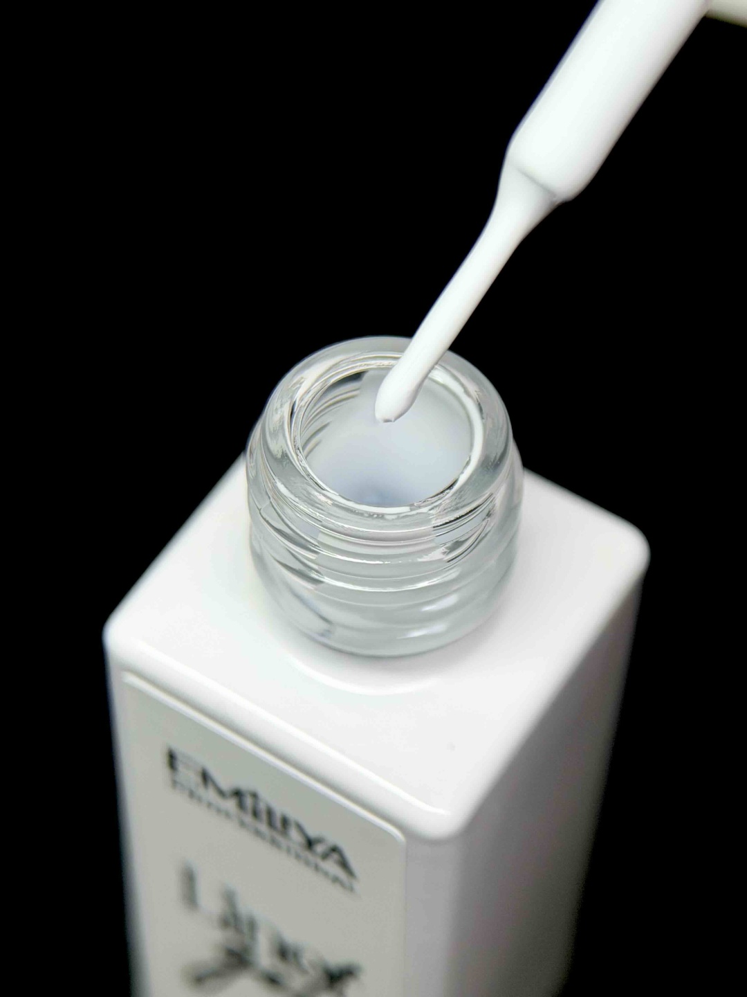 Emiliya Professional гель-лак Liner gel White French 01 глянцевое 10 мл