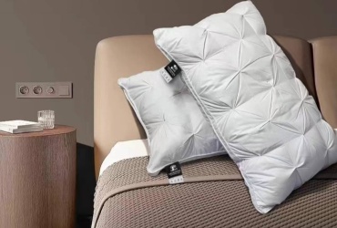 Подушка FASHION 43x67 см, полиэстер, хлопковое волокно