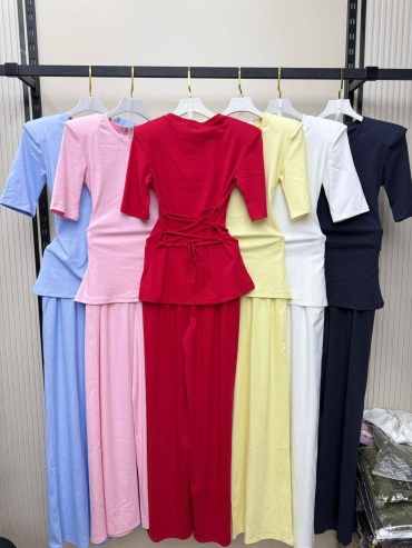 Костюм повседневный LuxeMunzy_brand красный
