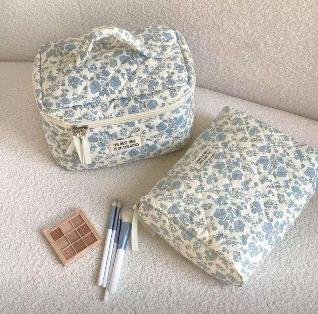 Косметичка текстиль, хлопок белый, голубой 16.5X25 см