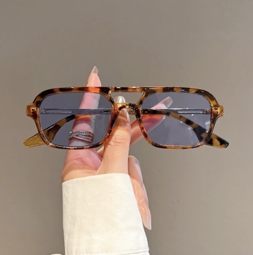 DOS Optics солнцезащитные очки прямоугольные однотонные