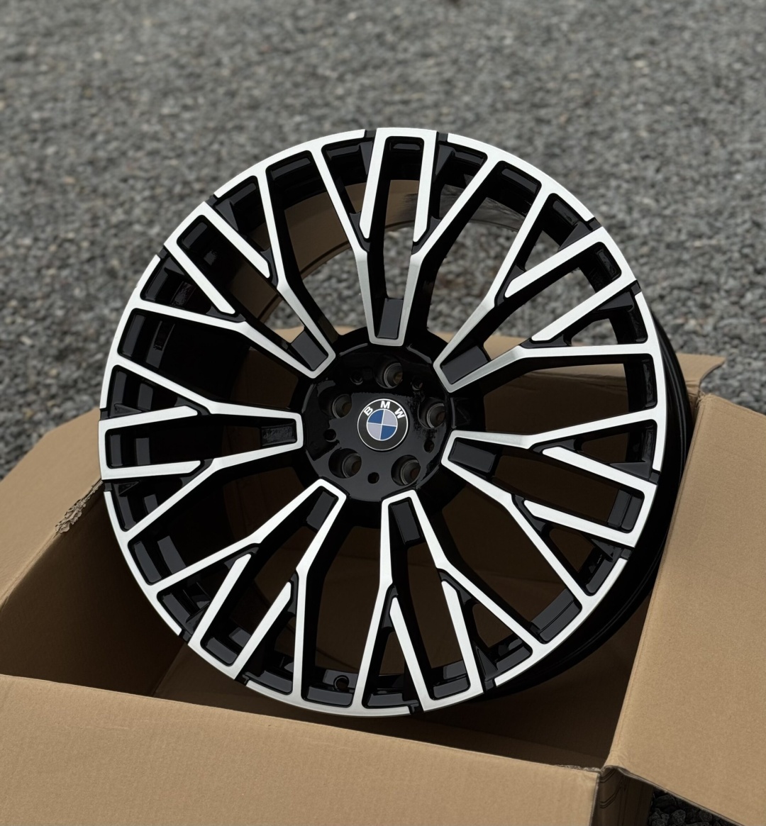 Rainbow Dance BMW G-series X5/X7 9.5/10.5x21/5x112 D66.6 ET33.4 4 диска черный, серебристый