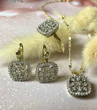 Accessories бижутерный сплав, медицинское золото, цирконий