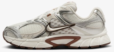 Кроссовки Nike V5 RNR белый, серебристый