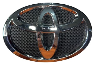 Эмблема передней решетки Toyota Camry 40